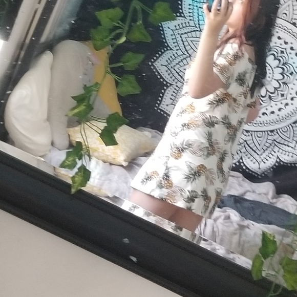 Dress - Picture 2 of 2